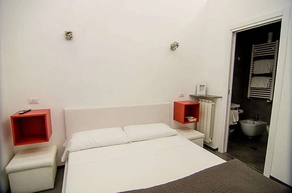 We Love Roma Guest House